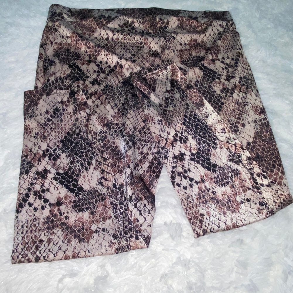 Torrid Snake Print Cropped Leggings - Picture 2 of 5